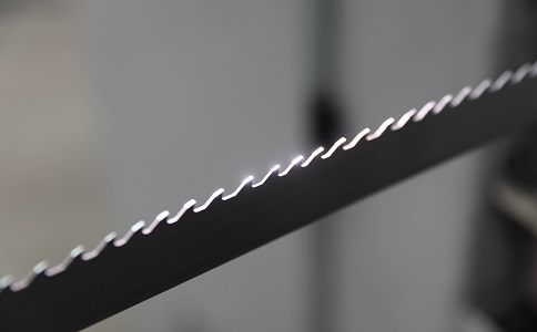 焦作双金属带锯条产生切削噪音的原因具体有哪些？